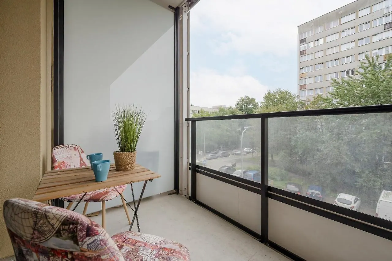 Apartment Legnicka Wroclaw With Parking By Noclegi Renters 0*,