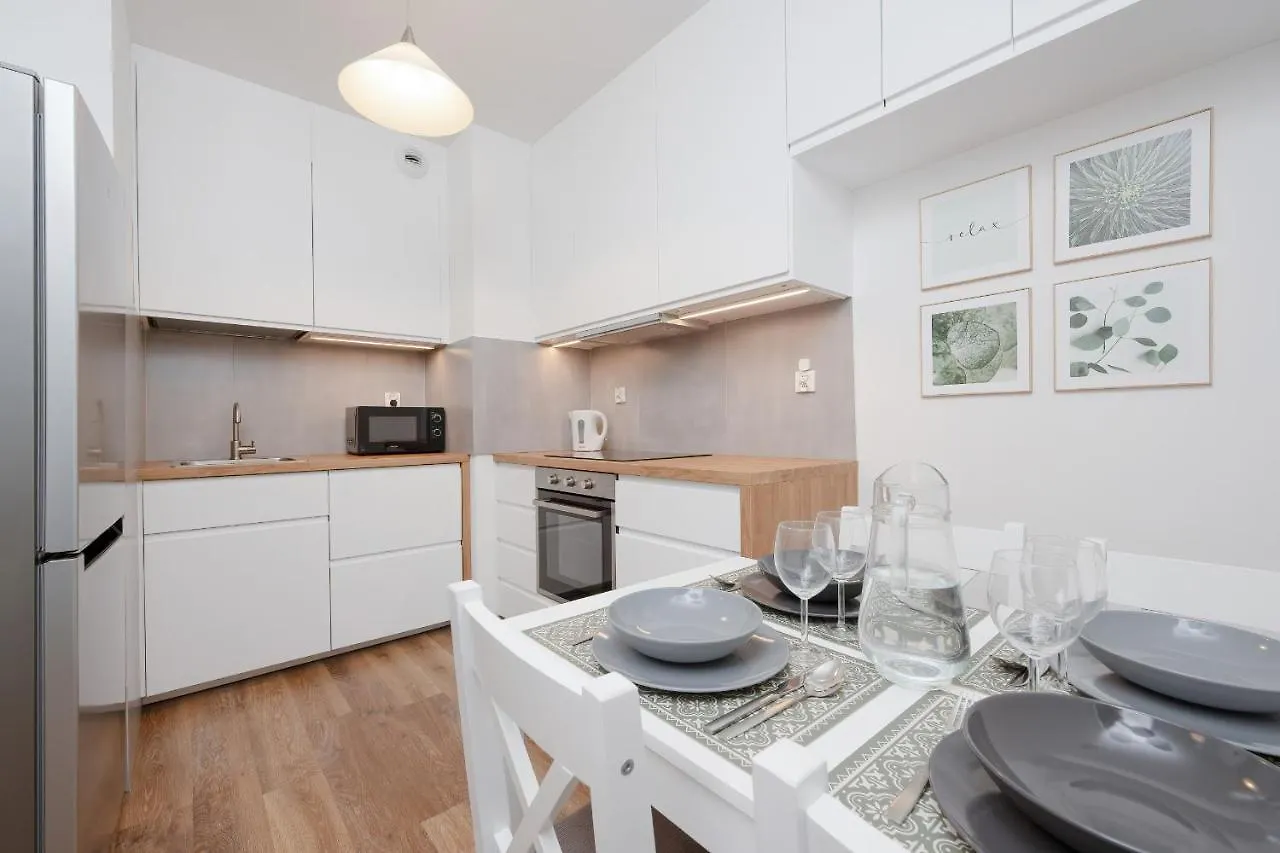 Apartment Legnicka Wroclaw With Parking By Noclegi Renters Polen
