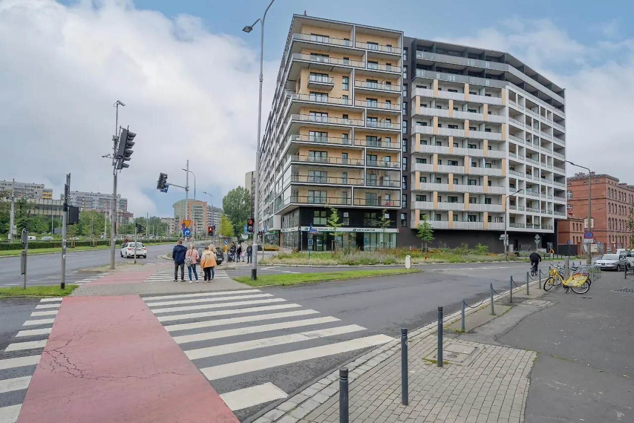 Apartment Legnicka Wroclaw With Parking By Noclegi Renters